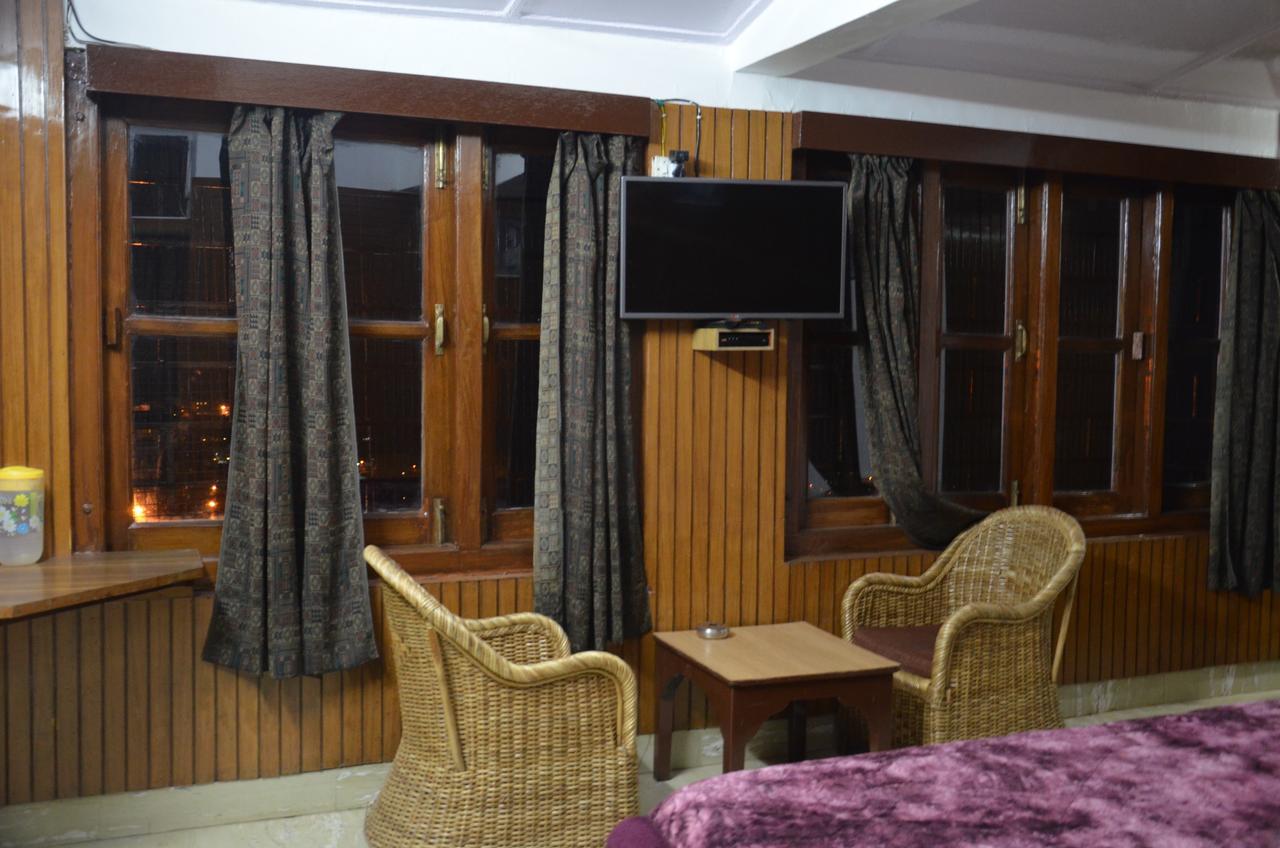 Clarks Hotel Mussoorie Bagian luar foto